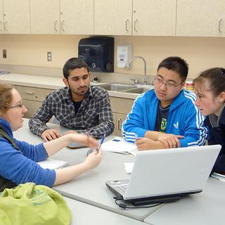 ANTH 112 & 326 group work (3) Fashion and identity were this group's particular interest.